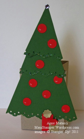 Pennant-tree-box-front_web Pennant Christmas Tree box