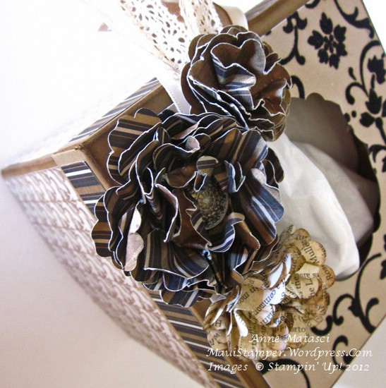 Morning Mocha Tissue Box Flower detail
