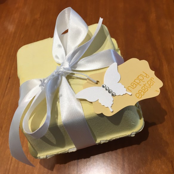 Maui Stamper Mini Egg Cartons