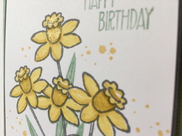 Maui Stamper Basket Bunch Daffodil